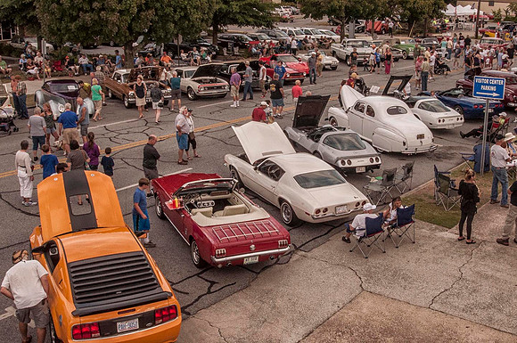 KenWeaver_5228MusicOnMainCarShow Aerial_CCH