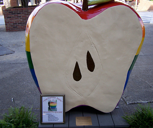 Al Weis_The Famous Apple_cch