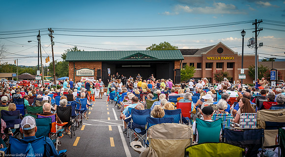 DennisGuffey_Audience&Stage_1_CCH