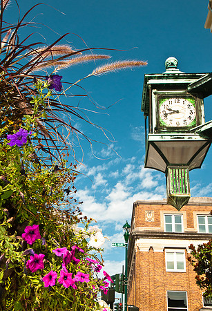 BobCoffey_TheOldBankClock_CCH