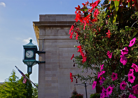JudyTuthill_OldClockOn Main_CCHs
