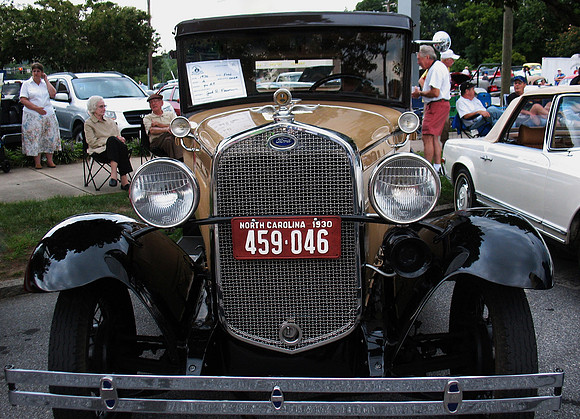 DTrochim_car show_CCH.jpeg